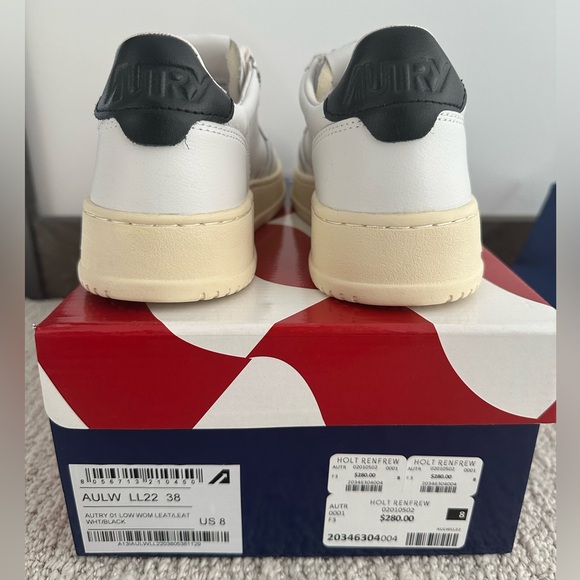 NWT Autry Medalist Leather Sneakers - Picture 4 of 6